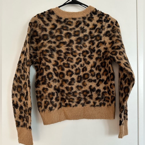 H&M Animal / Cheetah Print Sweater - Picture 2 of 3